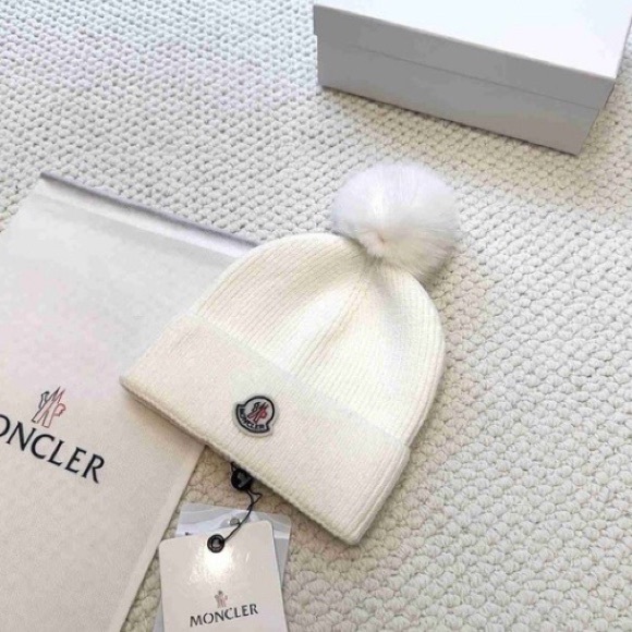 Moncler Signature White Beanie with Pom - Picture 1 of 6